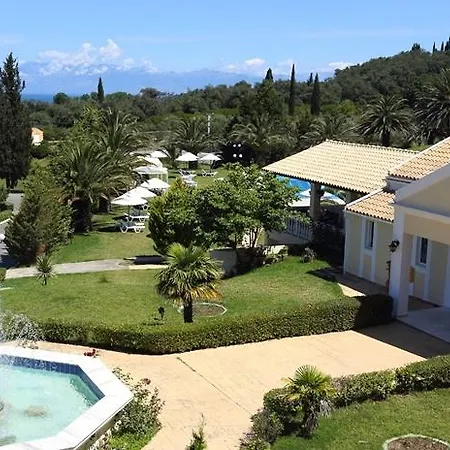 Hotel Rebecca's Village Karousádes