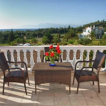 Rebecca's Village 4* Karousádes