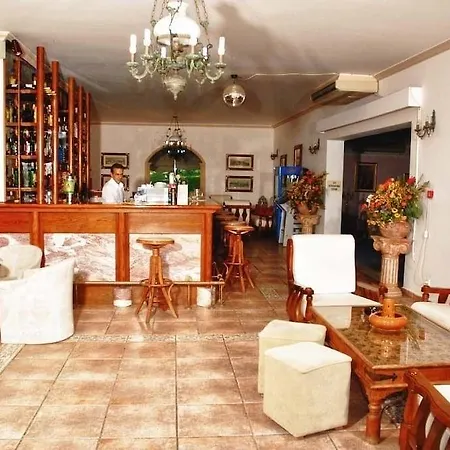 Hotel Rebecca's Village Karousádes