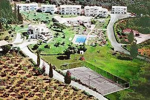 Hotel Rebecca's Village Karousádes