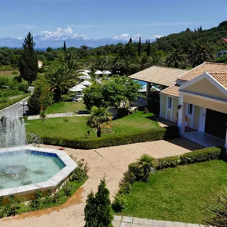 Hotel Rebecca's Village Karousádes